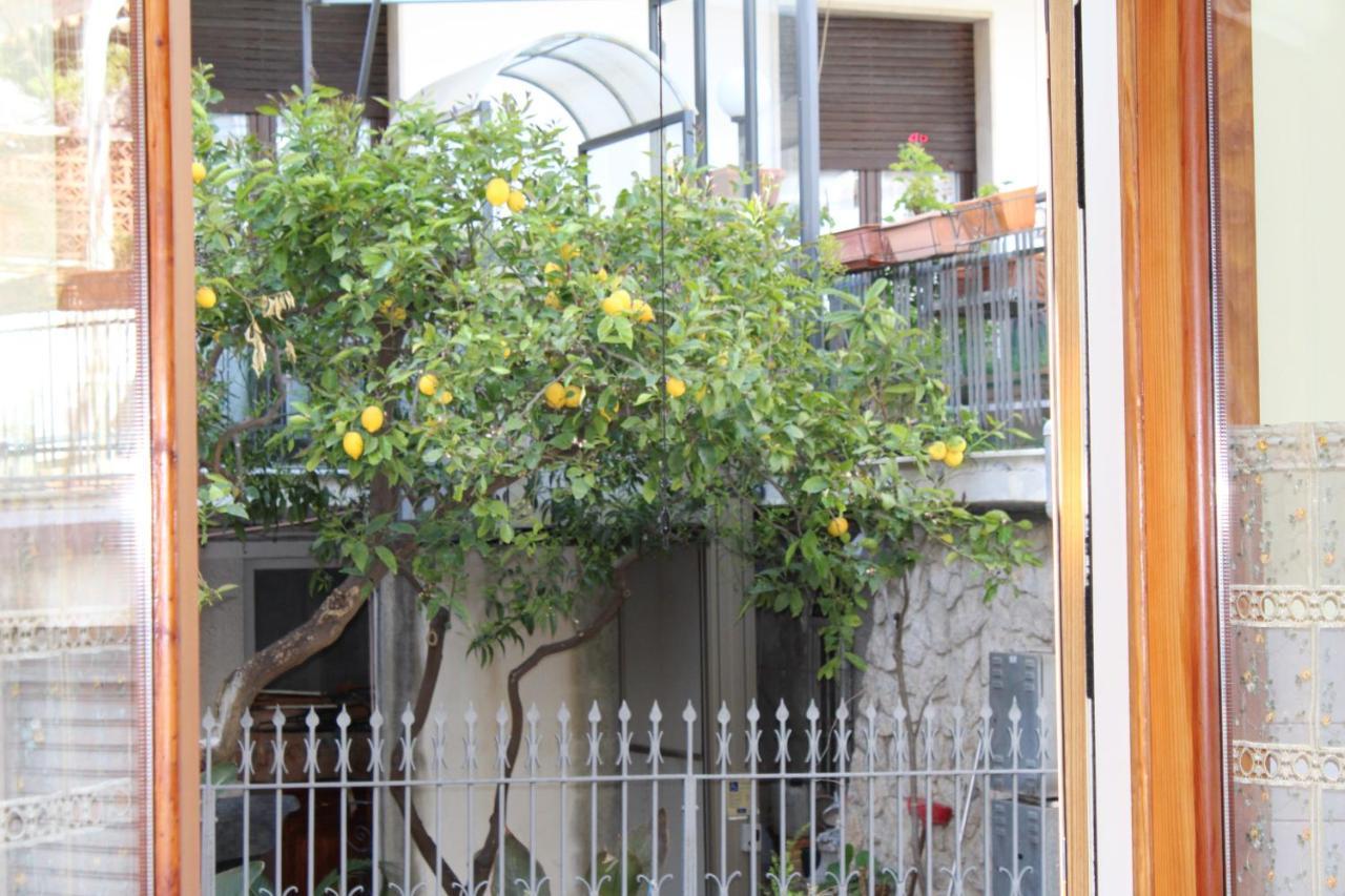 La Nina Apartment Таормина Екстериор снимка